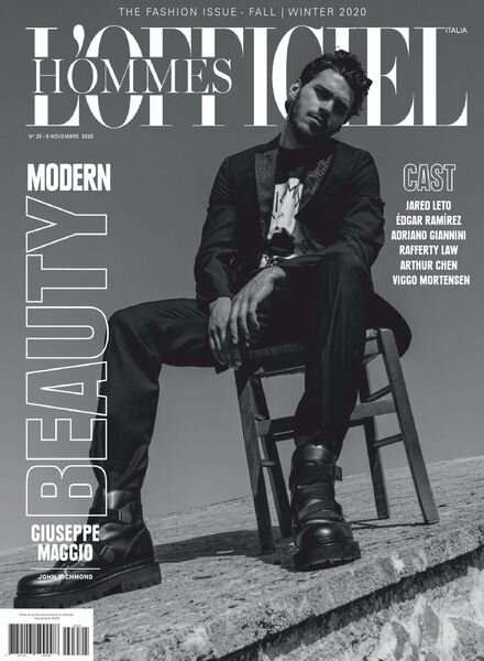 L’Officiel Hommes Italia – novembre 2020 Cover
