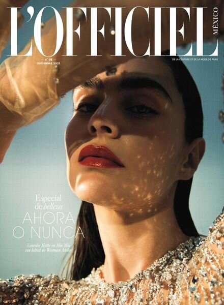 L’Officiel Mexico – noviembre 2021 Cover