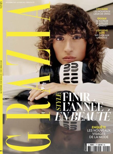 Grazia France – Decembre 2021 – Janvier 2022 Cover